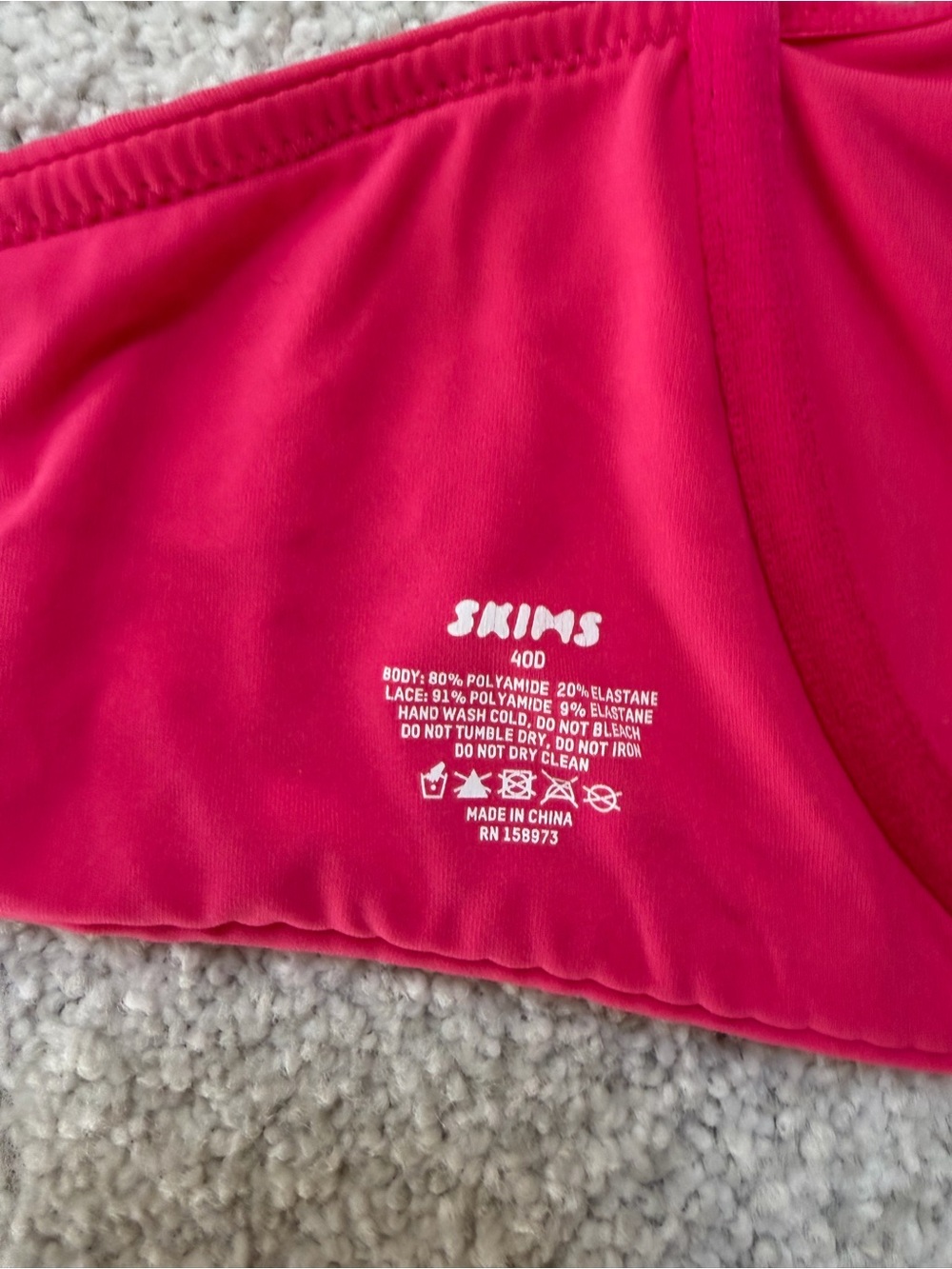 SKIMS Hot Pink Lace Trim Underwire Bra - Picture 3 of 4